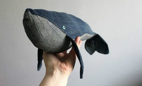 Awesome DIY Inspiration: Sew a whale toy from denim jeans